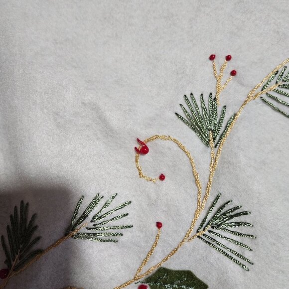 Red cardinal cottagecore Christmas felt 48" embroidered felt red and white tree - Picture 4 of 11